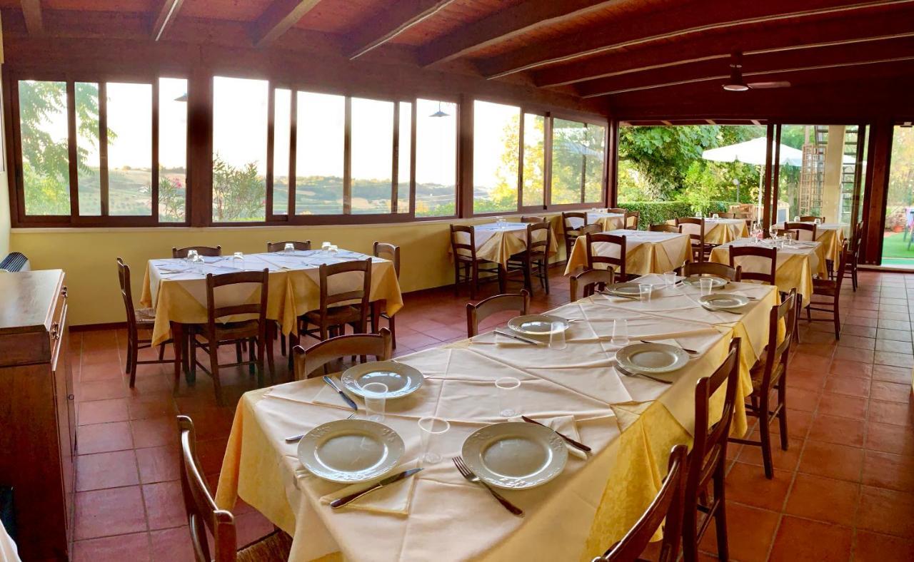 Chiaraluce Country House Massignano Ngoại thất bức ảnh